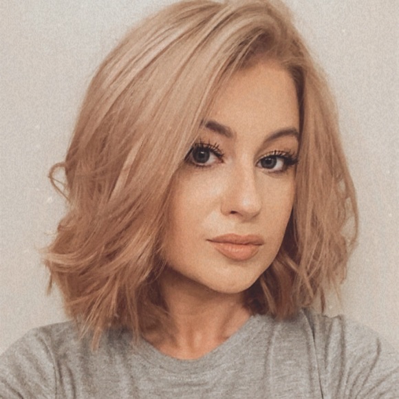 Meet your Posher, Katelyn - Picture 1 of 1